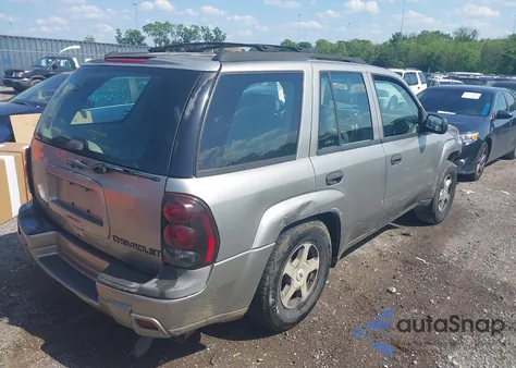 2002 Chevrolet Trailblazer Ls from USA, damaged, VIN 1GNDS13S322303772